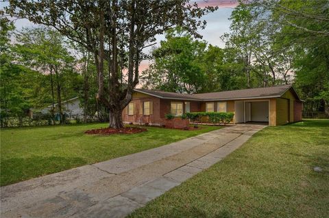 Photo of 2606 Murrwood Court, Mobile, AL 36605 (MLS # 7746389)