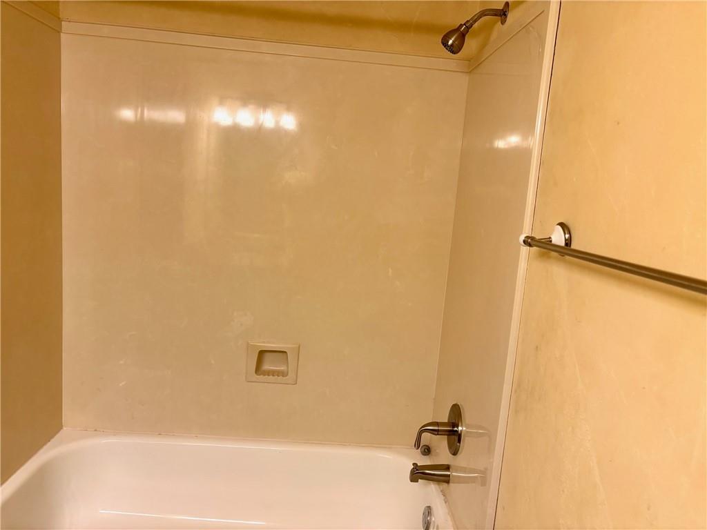 Mobile, Alabama 36609, United States, 3 Bedrooms Bedrooms, ,2 BathroomsBathrooms,Residential,Active,191289