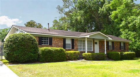 Photo of 6208 Anthony Drive W, Theodore, AL 36582 (MLS # 7570953) Photo of 6208 Anthony Drive W, Theodore, AL 36582 (MLS # 7570953)