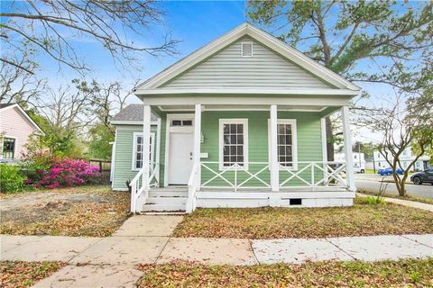 Photo of 1063 Selma Street, Mobile, AL 36604 (MLS # 7730889)