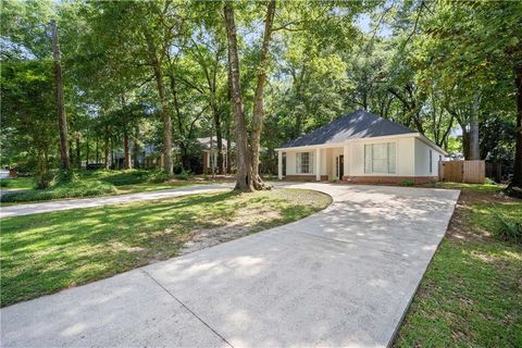 Photo of 909 Wesley Avenue, Mobile, AL 36609 (MLS # 7711795)