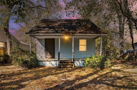Photo of 752 Elba Avenue, Mobile, AL 36612 (MLS # 7694107)