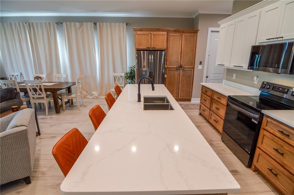 Dauphin Island, Alabama, 36528, United States, 6 Bedrooms Bedrooms, ,8 BathroomsBathrooms,Residential,Active,1907975