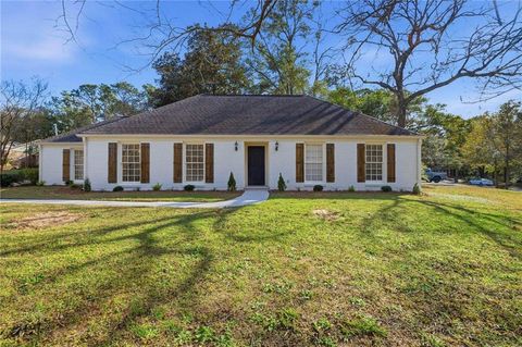 Photo of 814 Nassau Drive, Mobile, AL 36608 (MLS # 7715129)