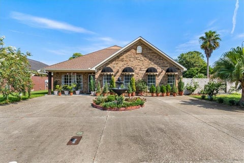 Photo of 7876 Park Place Drive S, Mobile, AL 36608 (MLS # 7827965)