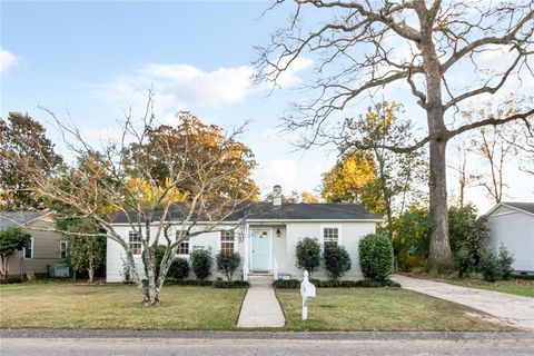 Photo of 13 Princess Anne Road, Mobile, AL 36608 (MLS # 7711336)
