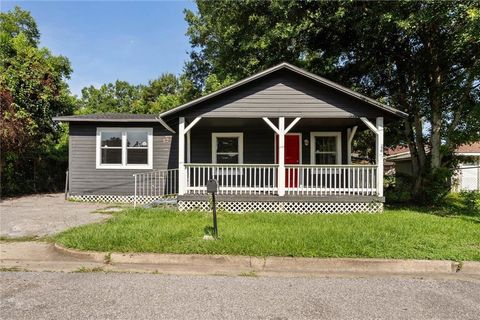Photo of 353 Robbins Street, Mobile, AL 36603 (MLS # 7617385) Photo of 353 Robbins Street, Mobile, AL 36603 (MLS # 7617385)