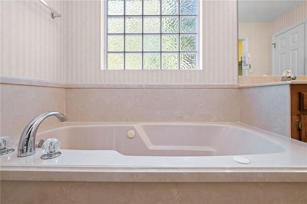 Mobile, Alabama 36695, United States, 3 Bedrooms Bedrooms, ,2 BathroomsBathrooms,Residential,Active,239156