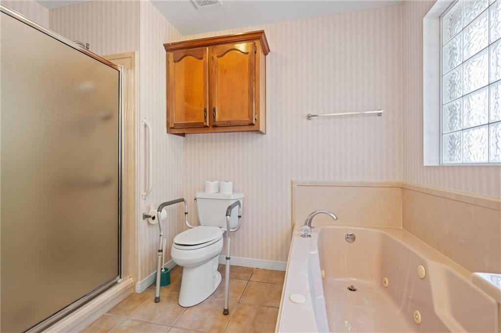 Mobile, Alabama 36695, United States, 3 Bedrooms Bedrooms, ,2 BathroomsBathrooms,Residential,Active,239156