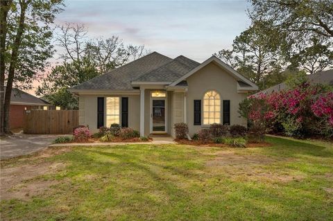 Photo of 1102 Schaub Avenue, Mobile, AL 36609 (MLS # 7729838)