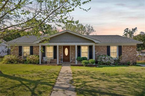 Photo of 3400 Sherringham Drive, Mobile, AL 36609 (MLS # 7742519)