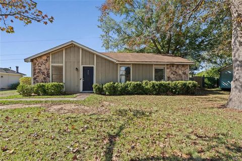 Photo of 860 Trailwood Drive E, Mobile, AL 36608 (MLS # 7683175)
