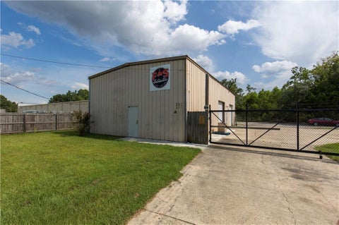 Photo of 801 Schillinger Road N, Mobile, AL 36608 (MLS # 7826481)