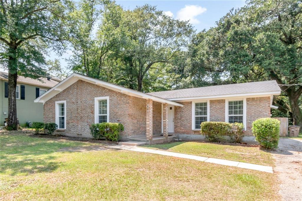 288 Mayflower Street - Photo 2
