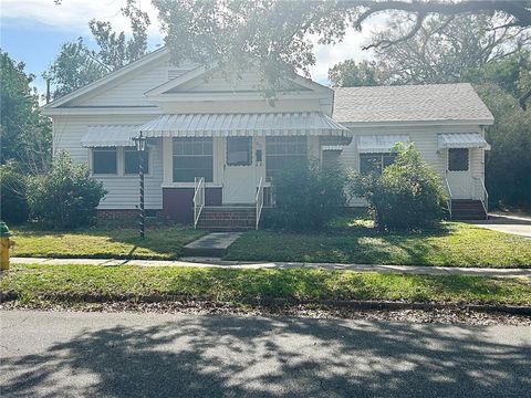 Photo of 312 Lee Street, Chickasaw, AL 36611 (MLS # 7744680)