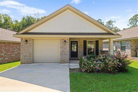 Photo of 1137 Forest Glen Drive S, Mobile, AL 36618 (MLS # 7841817)