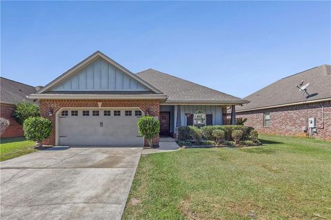 Photo of 3186 Essex Place Drive, Mobile, AL 36695 (MLS # 7665775) Photo of 3186 Essex Place Drive, Mobile, AL 36695 (MLS # 7665775)
