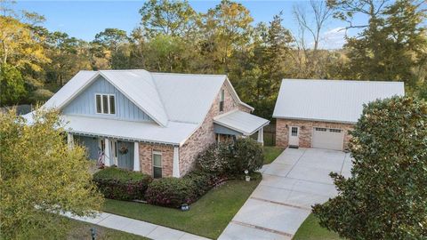 Photo of 107 Ronforth Street, Fairhope, AL 36532 (MLS # 7730816)