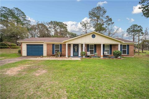 Photo of 1815 Panorama Boulevard W, Mobile, AL 36609 (MLS # 7725391)