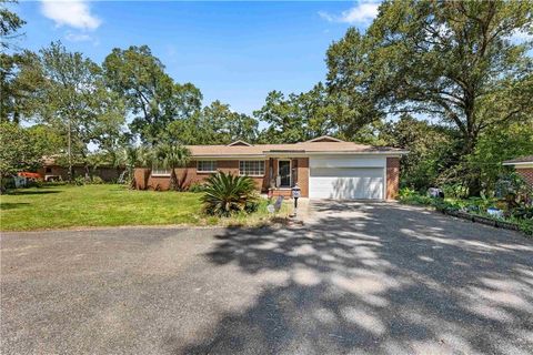 Photo of 2950 Riverside Drive, Mobile, AL 36605 (MLS # 7646067)