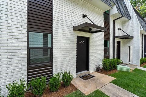 Photo of 3655 Old Shell Road #425, Mobile, AL 36608 (MLS # 7238149)