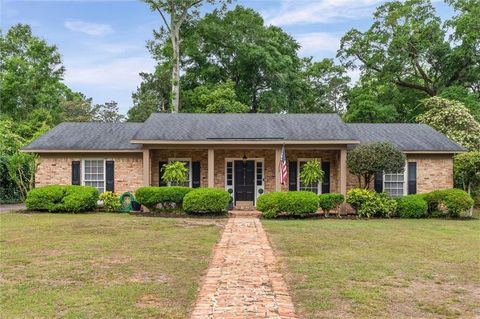 Photo of 2212 Knollwood Drive, Mobile, AL 36609 (MLS # 7761514)