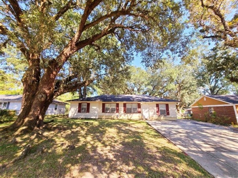 Photo of 1430 Druid Drive, Mobile, AL 36618 (MLS # 7848270)