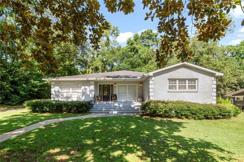 Photo of 305 Springwood Drive N, Mobile, AL 36608 (MLS # 7640481) Photo of 305 Springwood Drive N, Mobile, AL 36608 (MLS # 7640481)