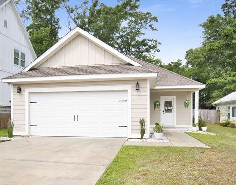 Photo of 1066 Pinemont Drive, Mobile, AL 36609 (MLS # 7763800)