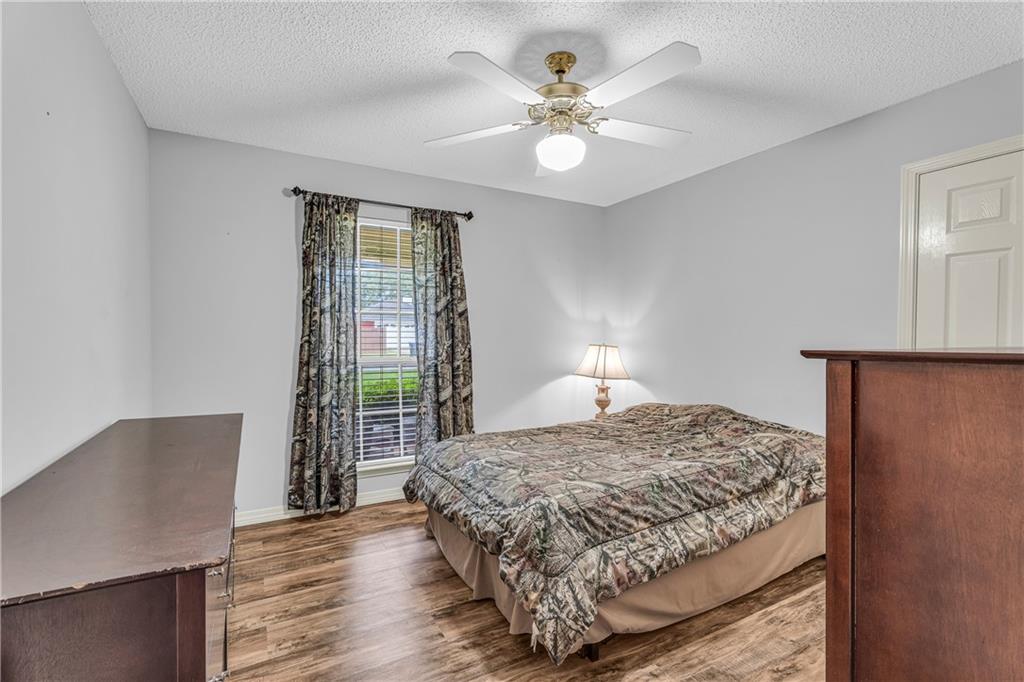 Mobile, Alabama 36608, United States, 4 Bedrooms Bedrooms, ,3 BathroomsBathrooms,Residential,Pending,143475