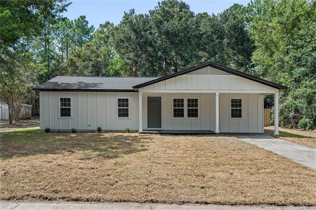 2558 Farnell Drive