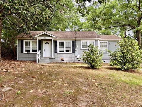 Photo of 206 Hillside Drive, Chickasaw, AL 36611 (MLS # 7758490)