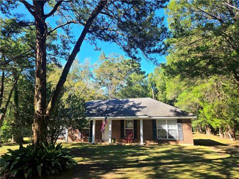 Photo of 2554 Riverside Drive, Mobile, AL 36605 (MLS # 7666385)