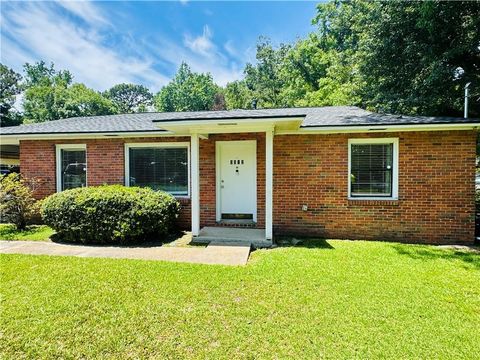 Photo of 3012 Mcgough Drive, Mobile, AL 36605 (MLS # 7776101)