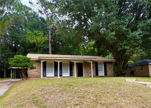 Photo of 614 Masterson Avenue, Chickasaw, AL 36611 (MLS # 7804569)