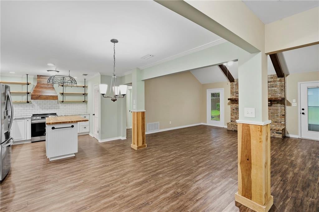 107 Sandlewood Circle N - Photo 2