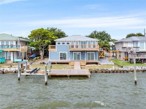 Photo of 320 Pineda Street, Dauphin Island, AL 36528 (MLS # 7407413)