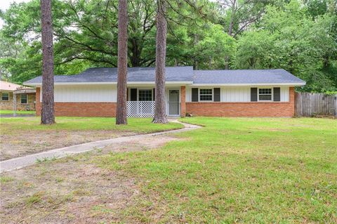 Photo of 800 Graymont Drive, Mobile, AL 36608 (MLS # 7766475)