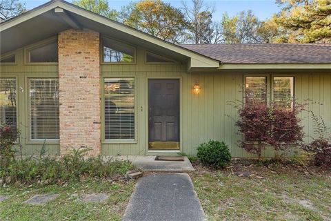 Photo of 208 Confederate Drive, Spanish Fort, AL 36527 (MLS # 7739256)