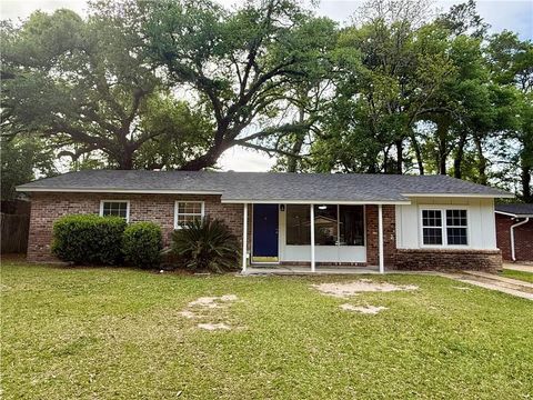Photo of 1508 Devonshire Drive, Mobile, AL 36605 (MLS # 7743283)