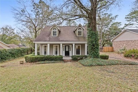 Photo of 6233 Southridge Road N, Mobile, AL 36693 (MLS # 7731067)