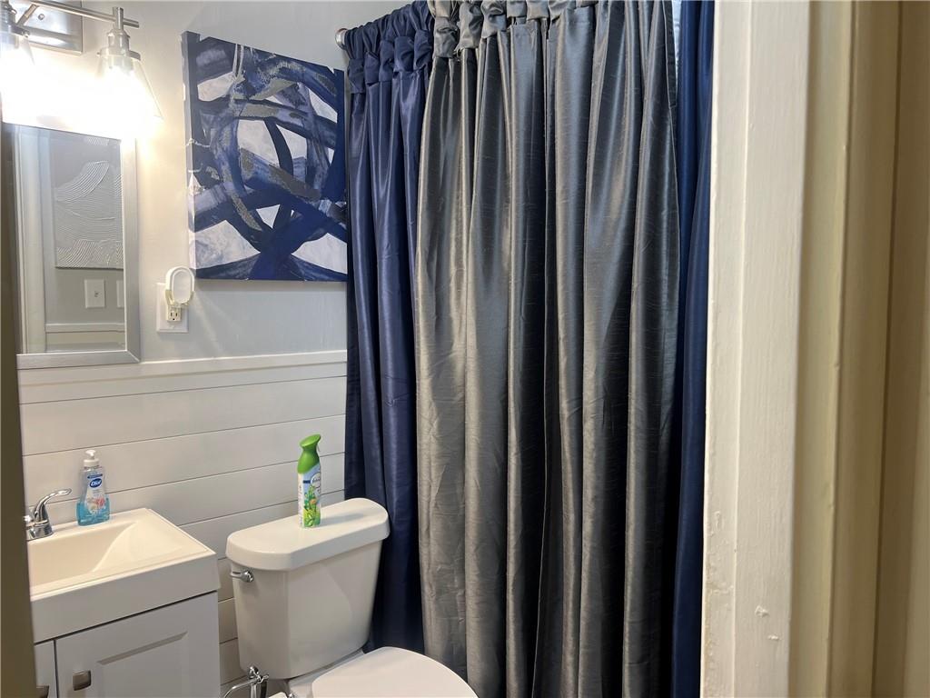 Mobile, Alabama 36609, United States, 3 Bedrooms Bedrooms, ,1 BathroomBathrooms,Residential,Pending,119062