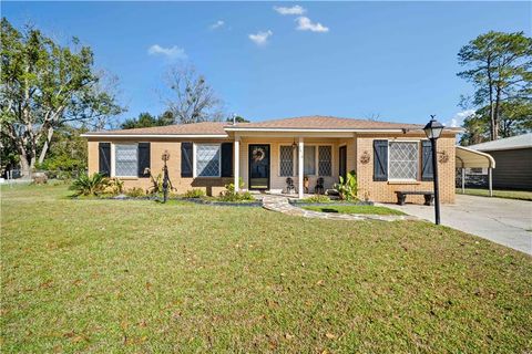 Photo of 2618 Serigny Drive, Mobile, AL 36605 (MLS # 7706711)