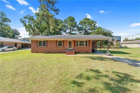 Photo of 2204 David Drive, Mobile, AL 36605 (MLS # 7637559) Photo of 2204 David Drive, Mobile, AL 36605 (MLS # 7637559)