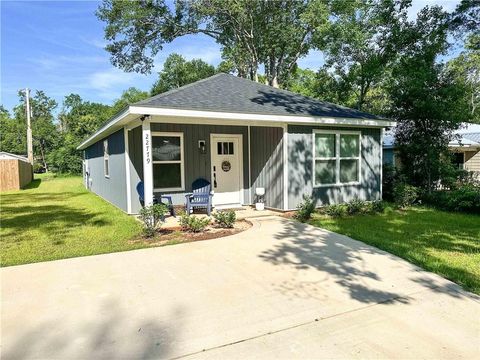 Photo of 22779 Racine Street, Robertsdale, AL 36567 (MLS # 7692758)