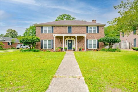 Photo of 1424 Regency Oaks Drive W, Mobile, AL 36609 (MLS # 7674511)