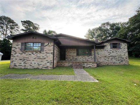 Photo of 930 Ridgeway Street, Thomasville, AL 36784 (MLS # 7739268)