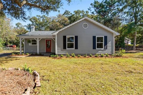 Photo of 1111 Valley View Court, Mobile, AL 36695 (MLS # 7679459)