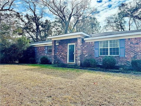 Photo of 1909 Riverside Drive, Mobile, AL 36605 (MLS # 7520028)