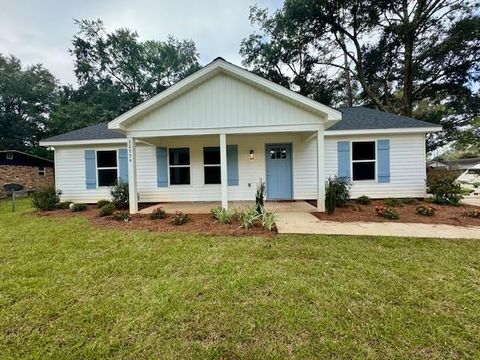 Photo of 22754 Circle Drive, Robertsdale, AL 36567 (MLS # 7662184) Photo of 22754 Circle Drive, Robertsdale, AL 36567 (MLS # 7662184)